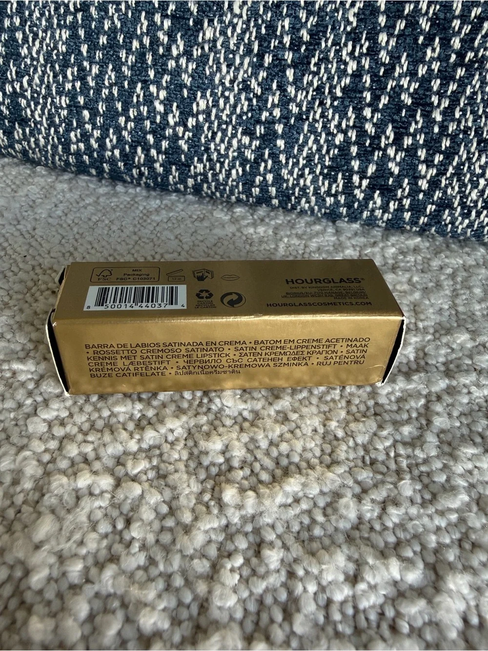 Hourglass Unlocked Satin Crème Lipstick ~Flora 330 Berry Rose